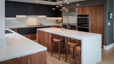 Desert Modern Grand Kitchen - NKBA