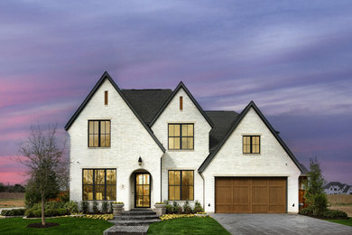 Transitional exterior home idea in Dallas