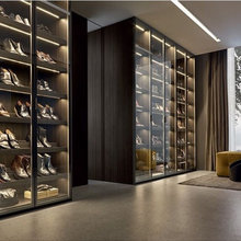 Lundy's Closet