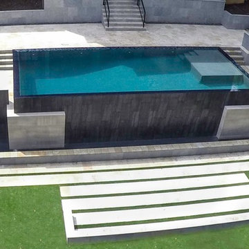 Modern Perimeter Overflow Pool