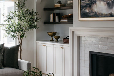 Home design - traditional home design idea in Chicago