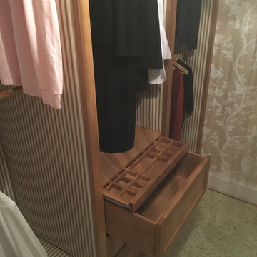Bespoke Storage in Walk in Wardrobe