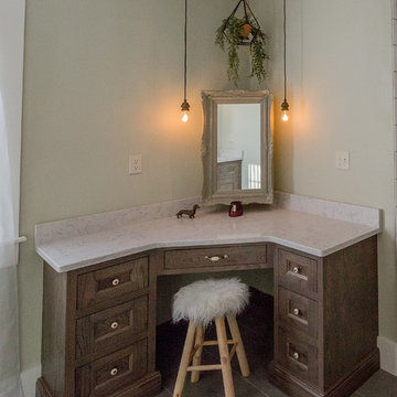 Deerfield Farmhouse Bathrooms