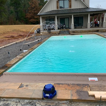 Custom vinyl liner pool with automatic cover