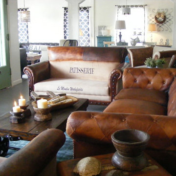 Showroom Ünik  Warehouse Vintage San Antonio TX.