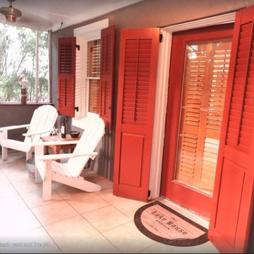 Mercedes Dr - Lake House