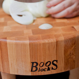John Boos 3" Thick Round Maple Cutting Board With Feet - Cutting Boards
