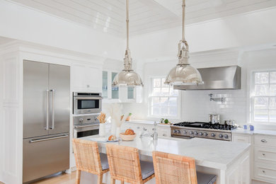 Kitchen - coastal kitchen idea in New York