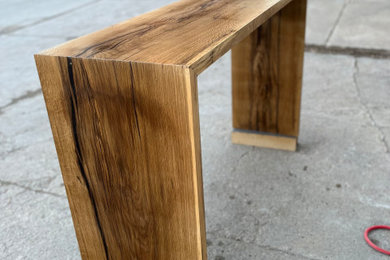 Woodfall Table