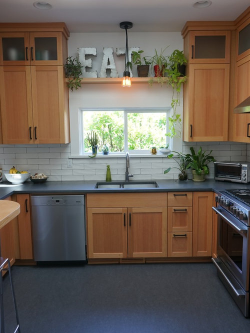 Best 70 Small  Kitchen  Ideas  Remodeling Pictures  Houzz