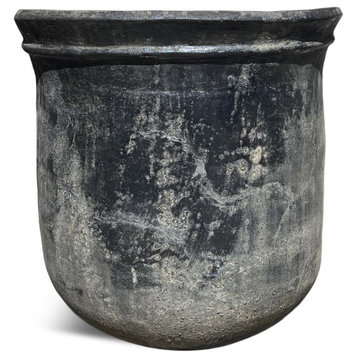 Roma Black Earth Ware Pot