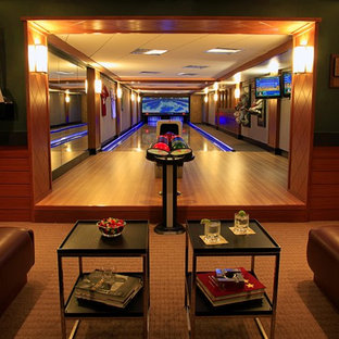 Home theater - 1950s home theater idea in Boston with a wall-mounted tv