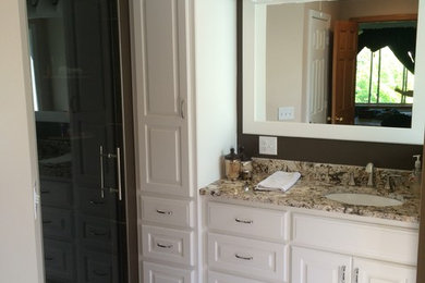 Example of a trendy bathroom design in Minneapolis
