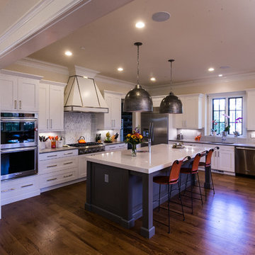 Two Toned Kitchens