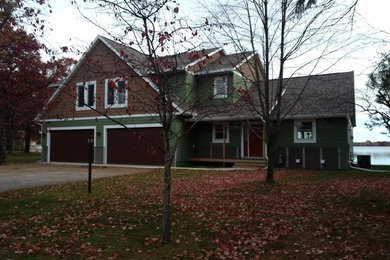 Example of a transitional exterior home design in Minneapolis