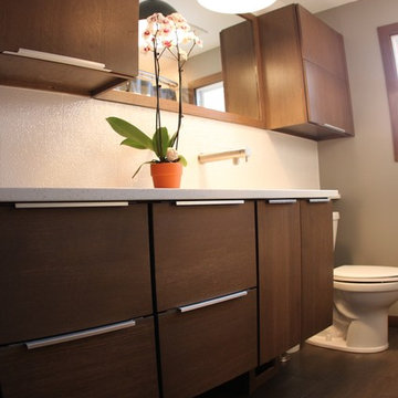 Modern clean line bathroom