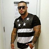 Junior Santos's photo