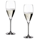Riedel - Riedel Vinum XL Vintage Champagne Glass - Set of 2 - Launched in 2008. Developed from a 1967 model designed by Claus Riedel, originally created for the World Exhibition in Montreal, and rediscovered in 2006 during a tasting panel with Moet and Chandon. Over many weeks, the expert tasters searched for a glass which would be the best "transmitter" to highlight qualities of their 2000 Vintage. Ultimately, the glass of choice was the Vinum XL which Moet and Chandon selected above all others to present their legendary 2000 selection.