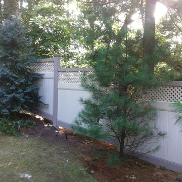 Vinyl Board and Lattice top fence