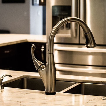 modern kitchen wengue colored with white macaubas quartzite countertop
