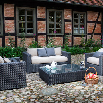 Toja Patio Furniture - Yorkville Love Seat Set - House