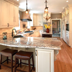 Chester Springs, PA - Traditional - Kitchen - Kitchen Cabinetry