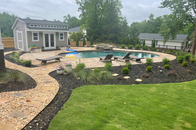 Patio - patio idea in Atlanta