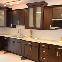 Traditional Kitchen Cabinets - Products