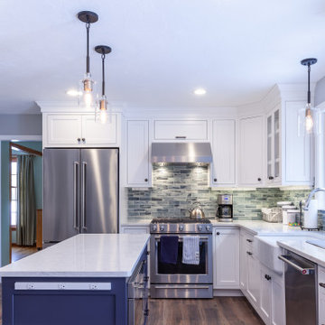 Transitional Kitchen with Blue Island and Glass Pendant Lighting – Ipswich MA