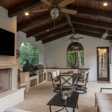 Outdoor Kitchen