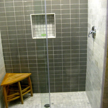 Artist's Loft Guest Bathroom