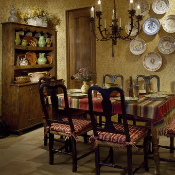 Estancia Antiques