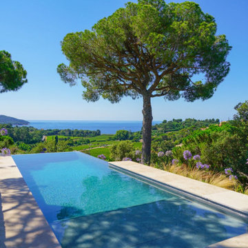 Réalisation d'une piscine rectangulaire avec double débordement
