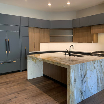 Phoenix Modern Kitchen and Fireplace Remodel GE