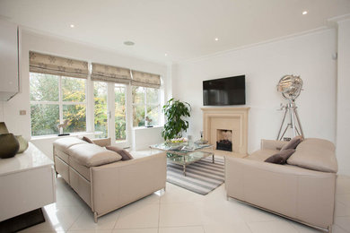 Contemporary living room in Buckinghamshire.