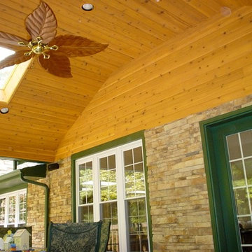 Deck with roof