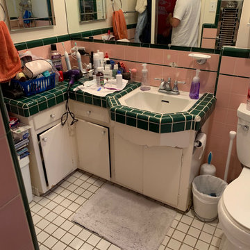 Bathroom Studio City - Before