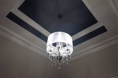 Transitional home design photo in Toronto