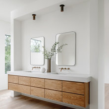 Bungalow Bathroom