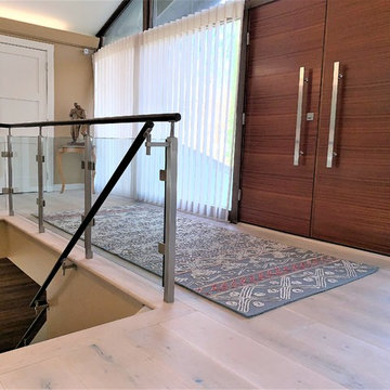 Carl - custom glass railing system