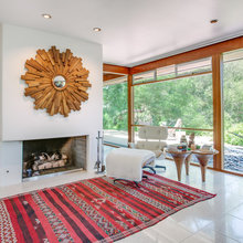 Cottage Lounge