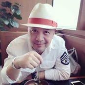 Chi Ming Fus foto