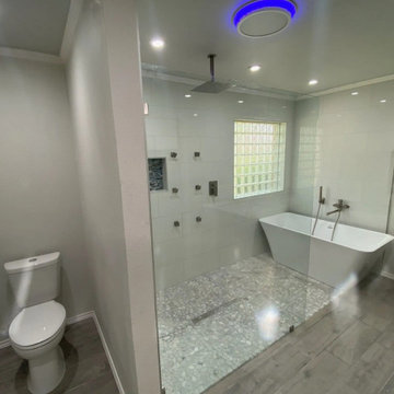 Beautiful Bathroom Showroom Remodels