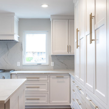 Transitional Kitchen Remodel: Lakewood Mercedes Drive