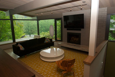 Example of a minimalist living room design in Seattle
