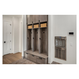 Silver Spurs - Transitional - Laundry Room - Seattle - by Enfort Homes ...