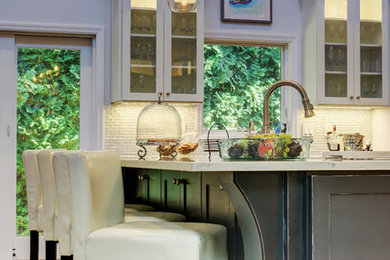 Inspiration for a coastal kitchen remodel in New York