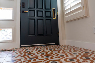Example of a trendy entryway design in Denver