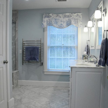 Toile & Marble Bath