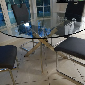 Martini Dining Table & Sierra Dining Chairs